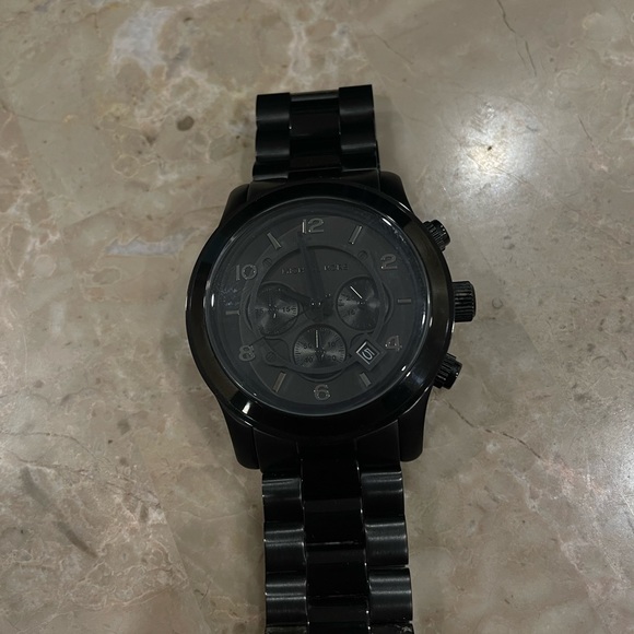 Micheal Kors Oversized Slim Runway Black-Tone Watch - Picture 2 of 2